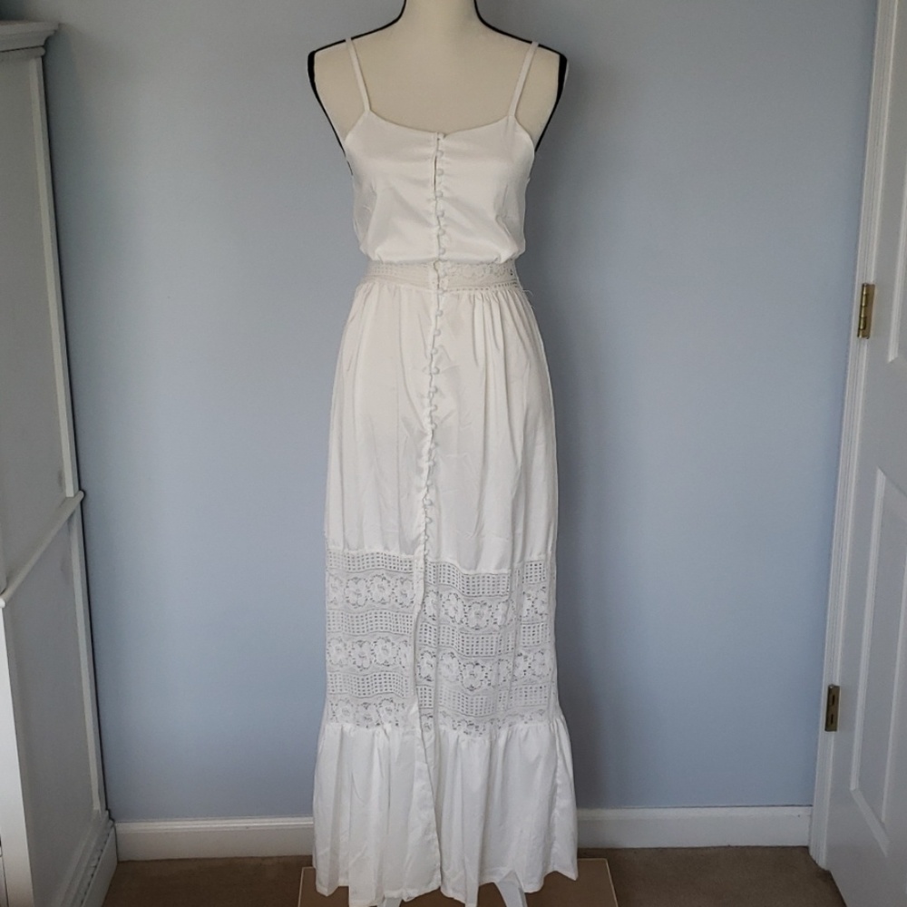 White lace insert dress